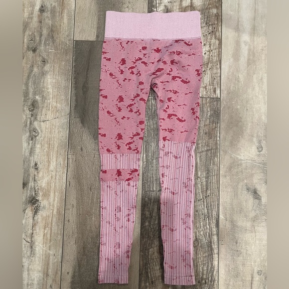 Size small, workout set, NWT! - Picture 4 of 4